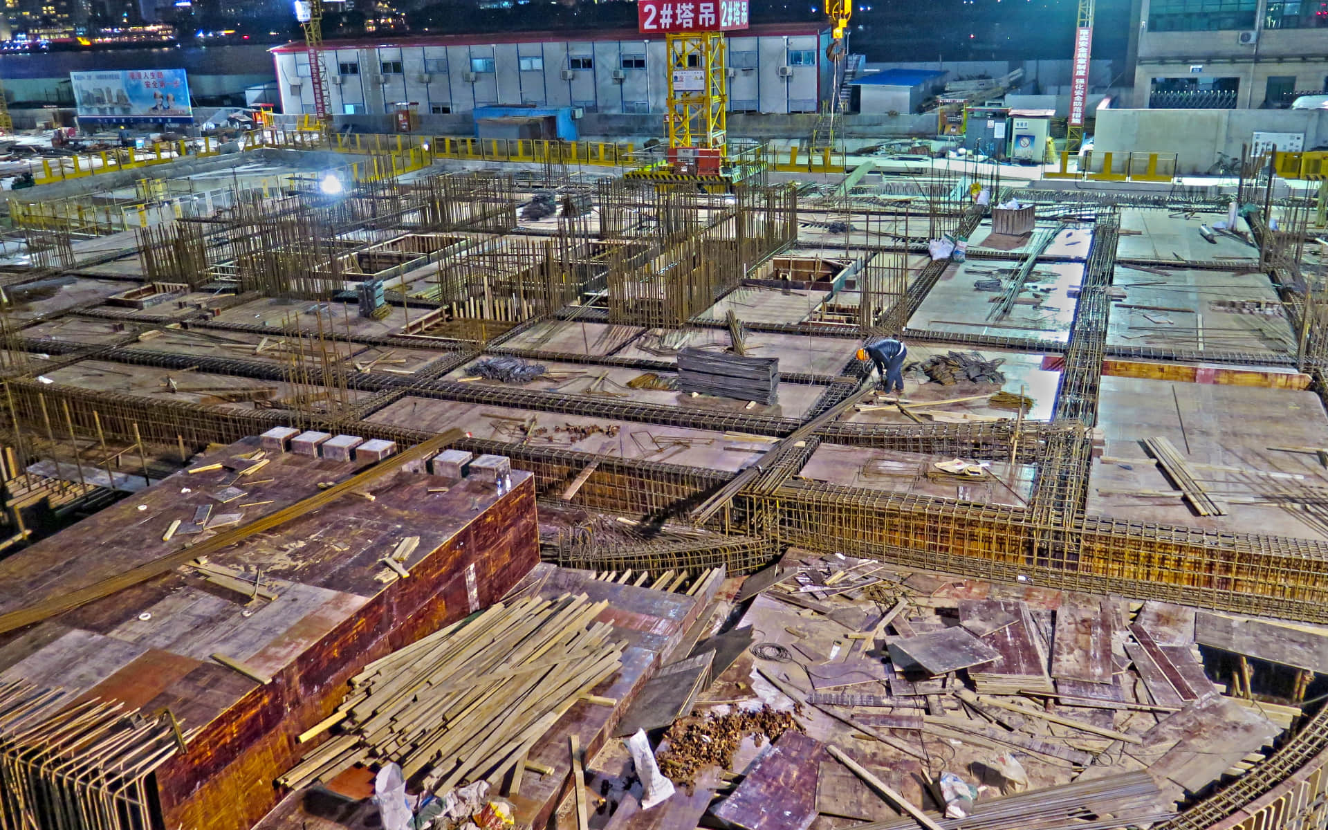 Night construction lighting