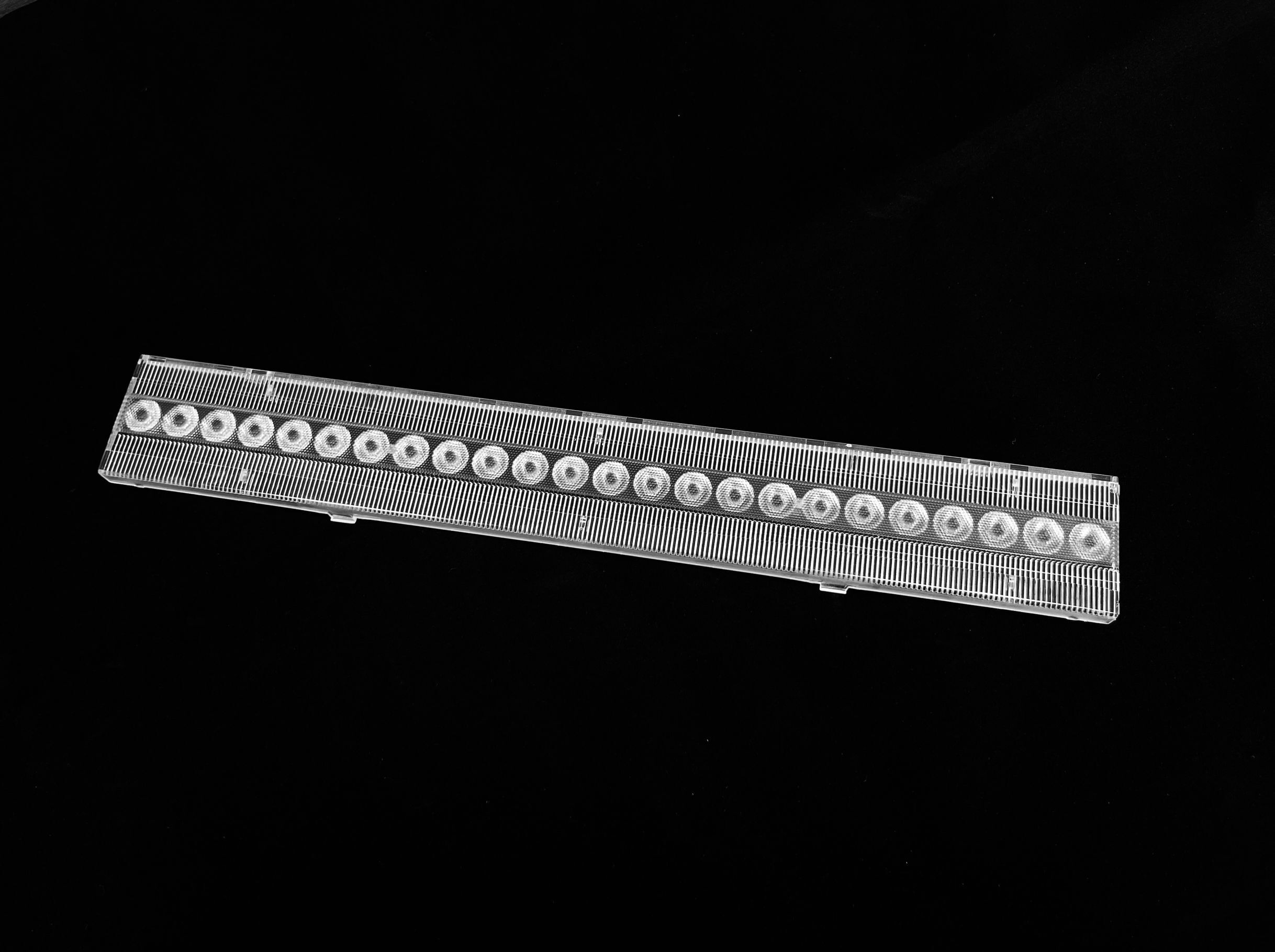 Linear lens