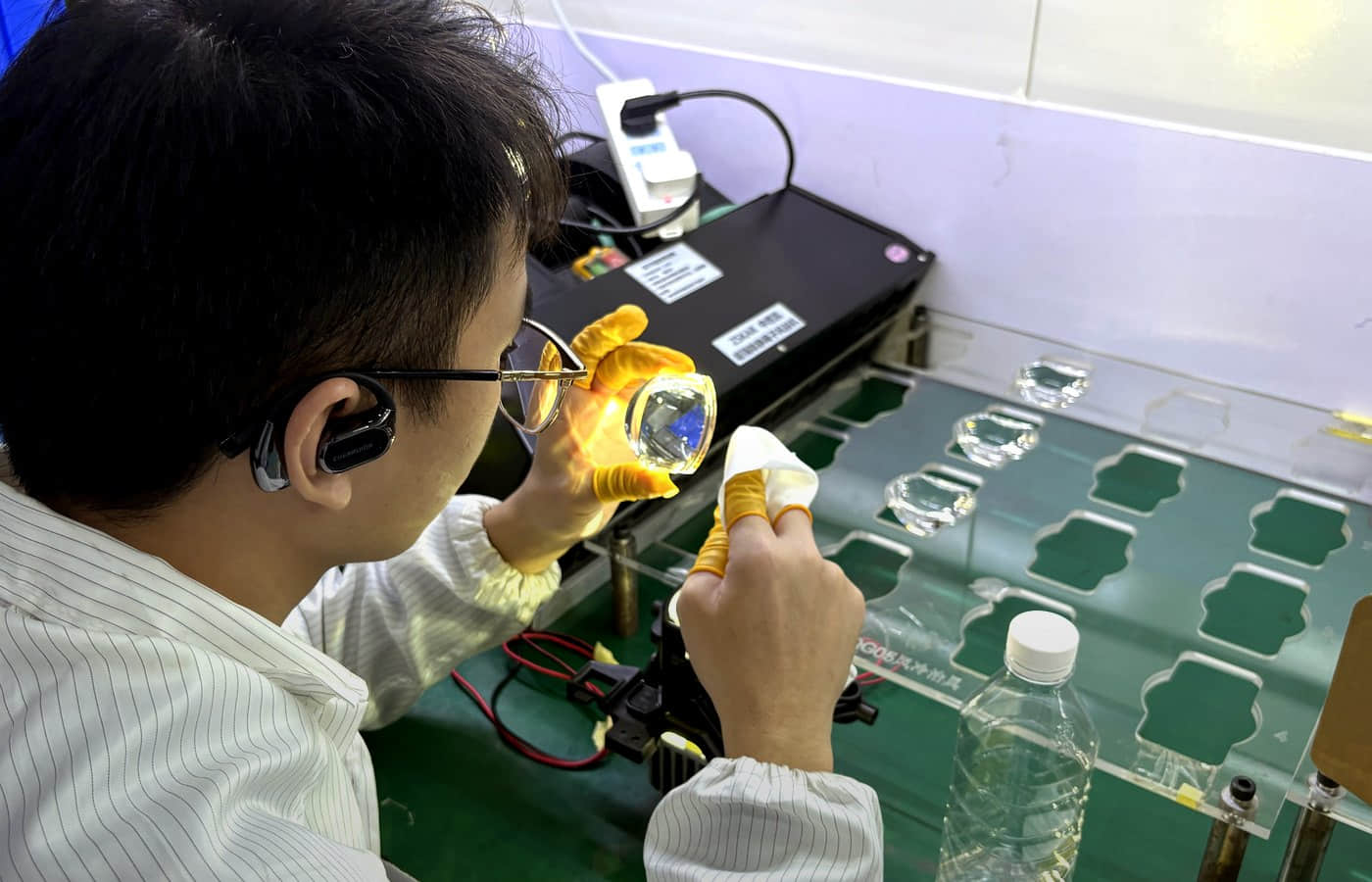 Optical lens sample inspection and mold modification