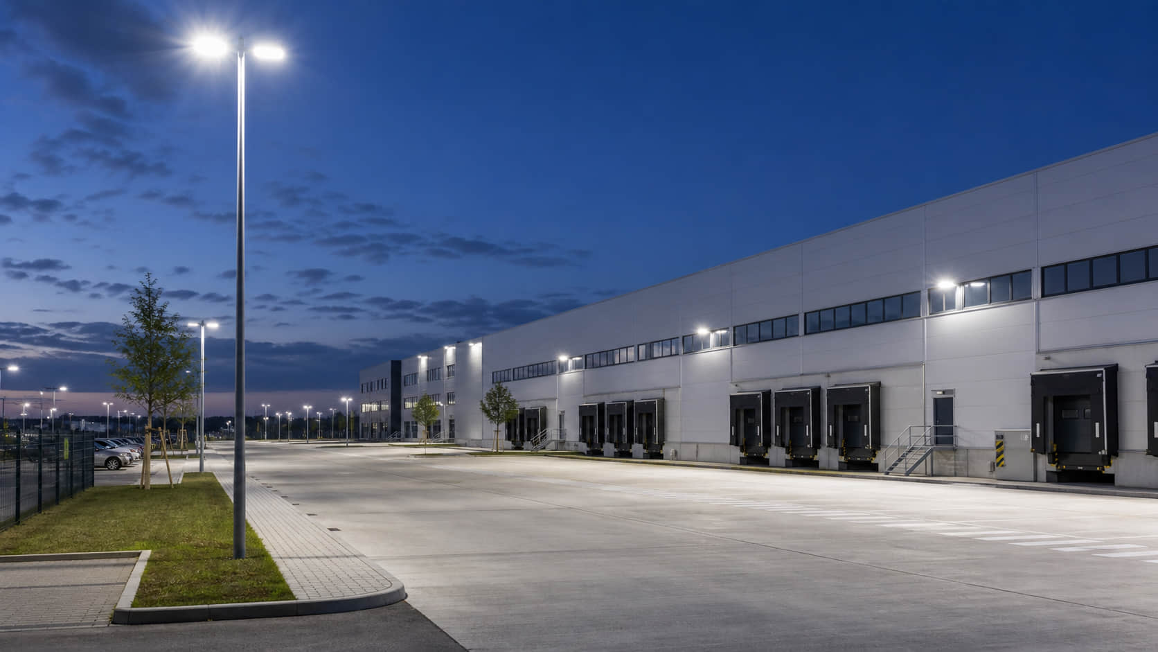 Outdoor LED lens for industrial area lighting