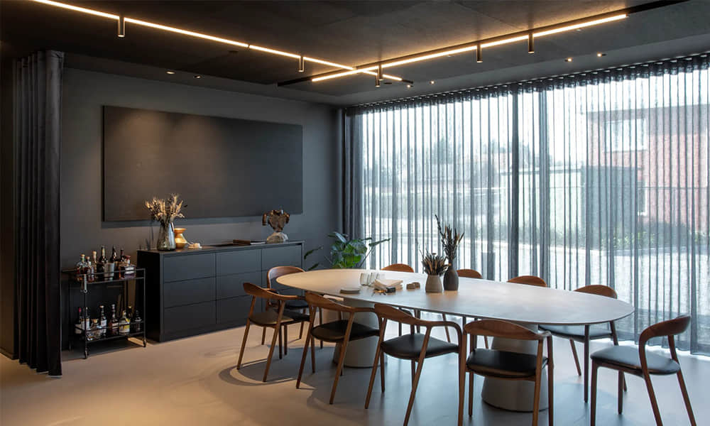 Integrating Line & Point Light