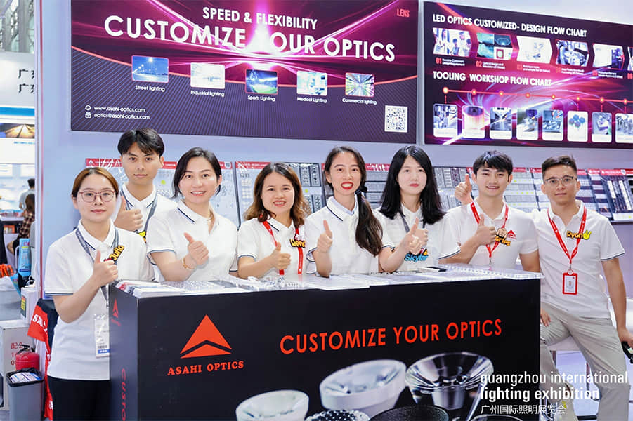 The Asahi team group photo at GILE
