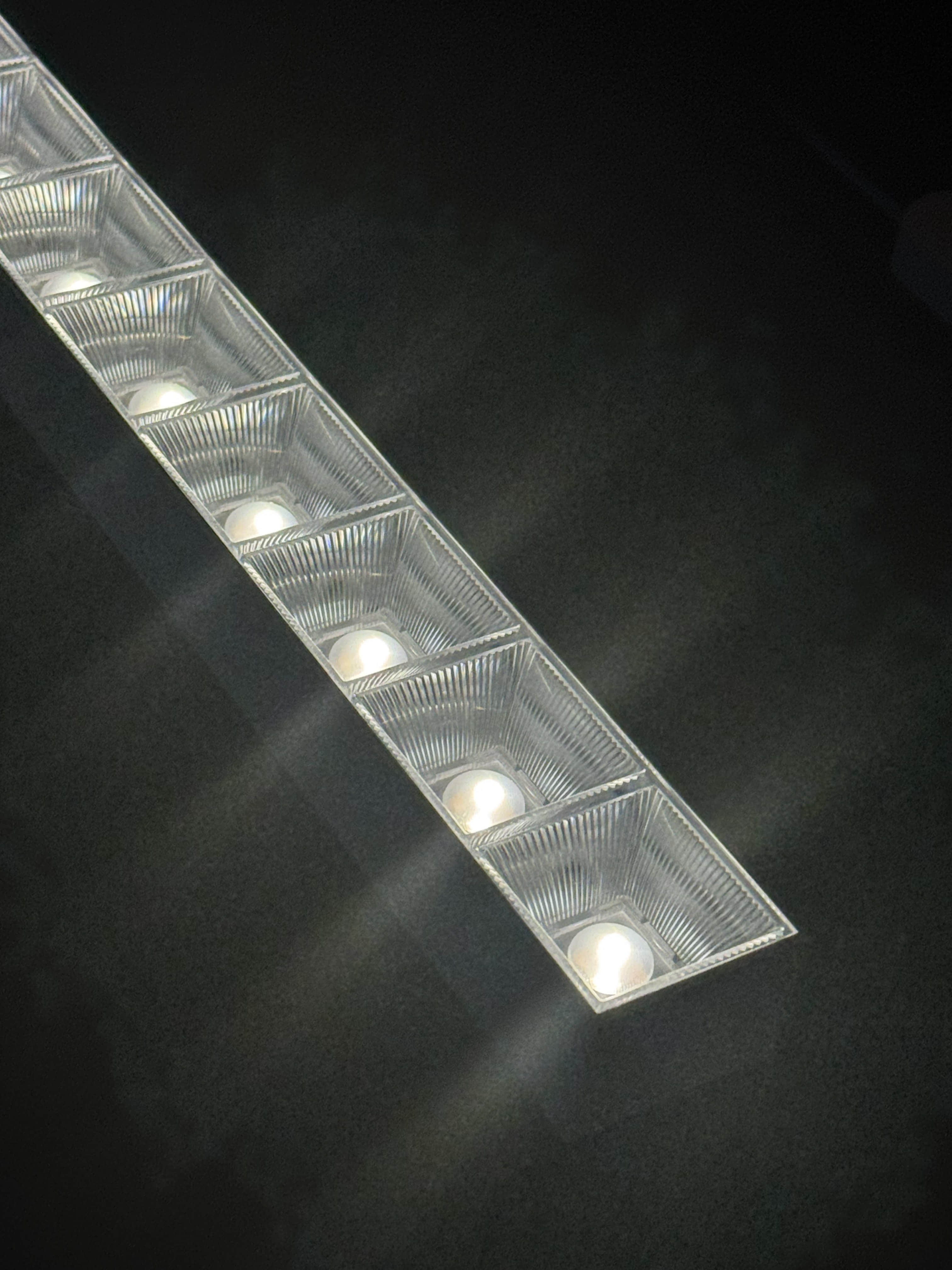 1x7 linear light lens lighting performance diagram