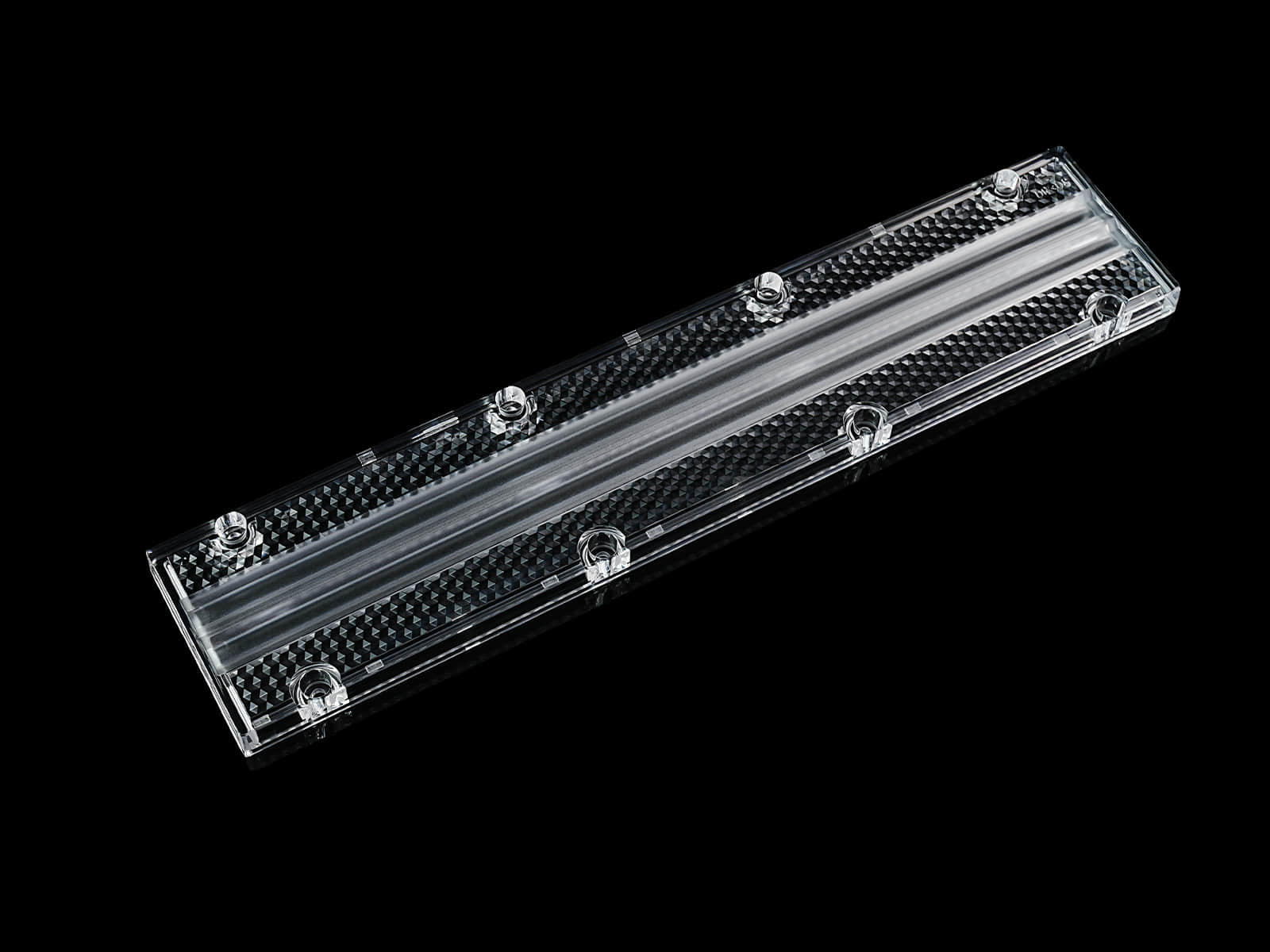 linear lens with 2 rows of LEDs and high lighting efficiency