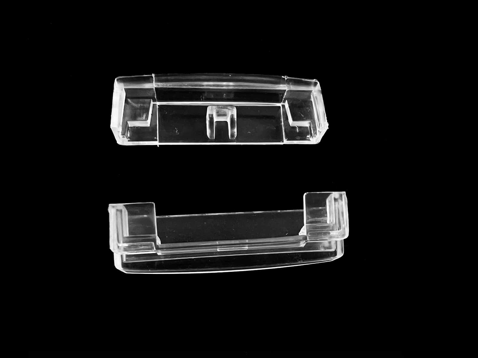 Linear Lighting Luminaire With Lens End Caps