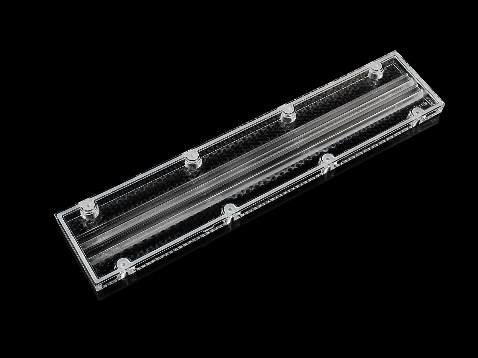 linear lens with 2 rows of LEDs and high lighting efficiency