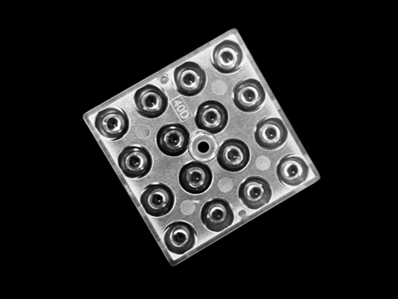 The 4x4 LEDs lens 40° is compatible with 3030LEDs