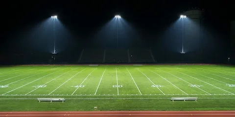 8LEDs lens   asymmetric beams for sport lighting Application