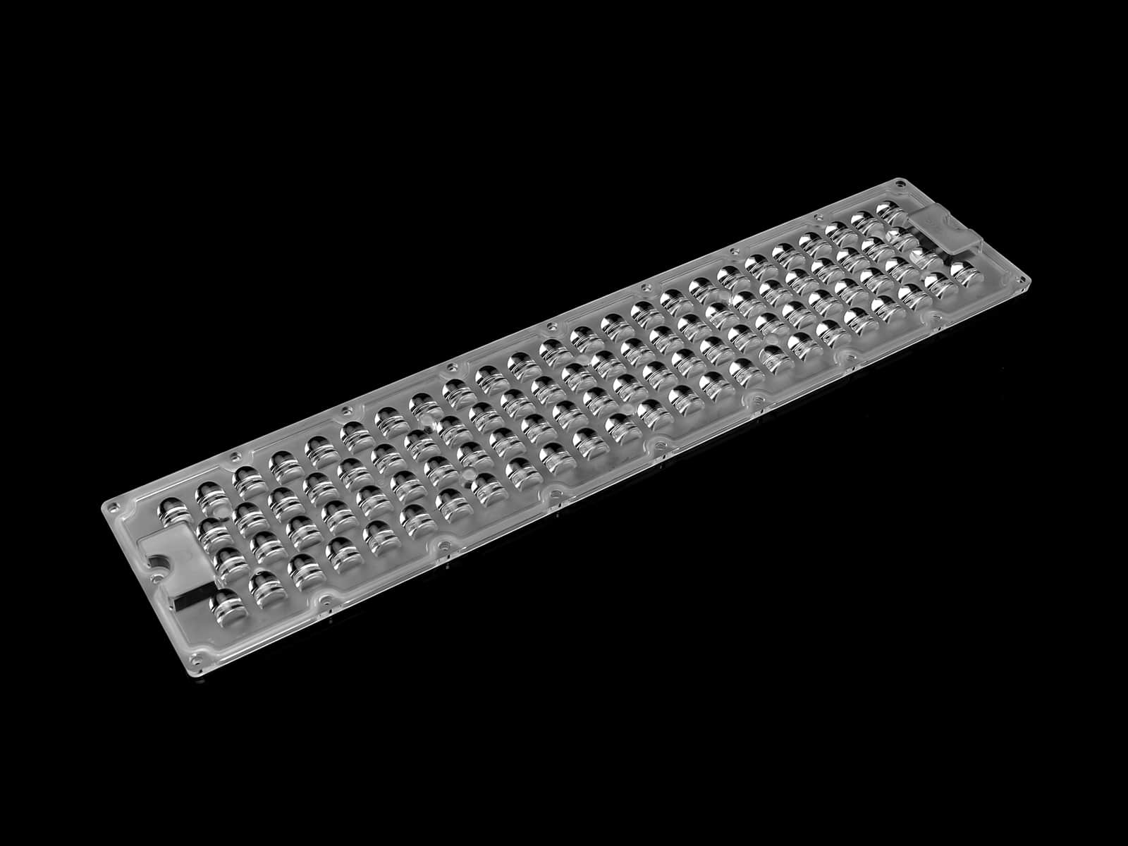 Stadium lighting lens with 96LEDs featuring TIII very short throw