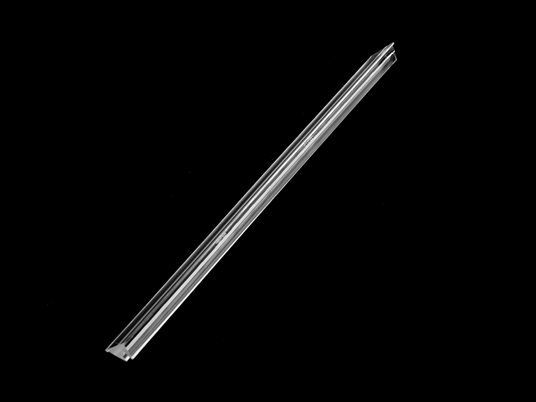 300X21.9mm linear lenses with 17X83degree for classroom lighting